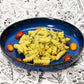Pâtes fusilli avec sauce pesto à l'avocat