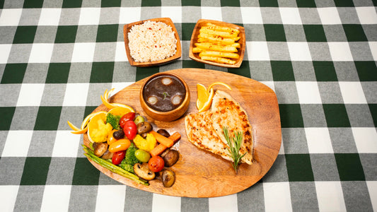Grilled Chicken Breast with Onion Gravy Sauce